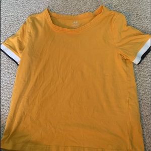H&M yellow cropped tee